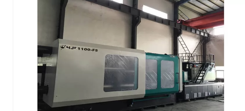 800 Ton Injection Molding Machine